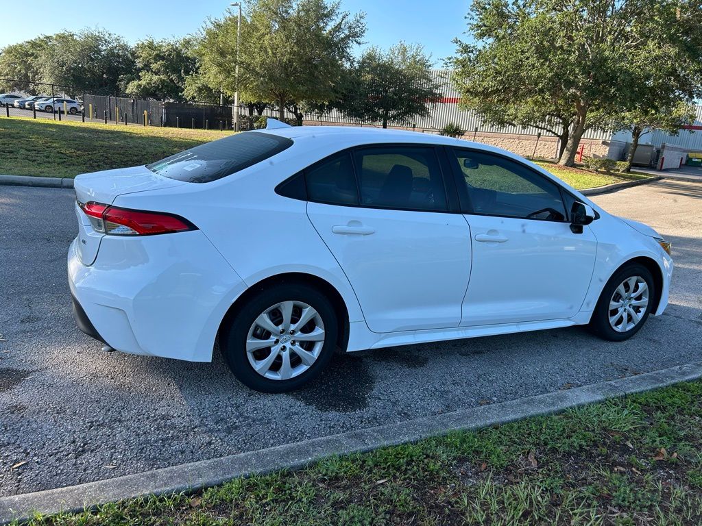 2023 Toyota Corolla LE 5