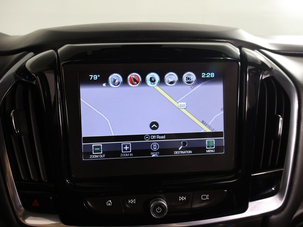 Used 2018 White Chevrolet 3LT image 47