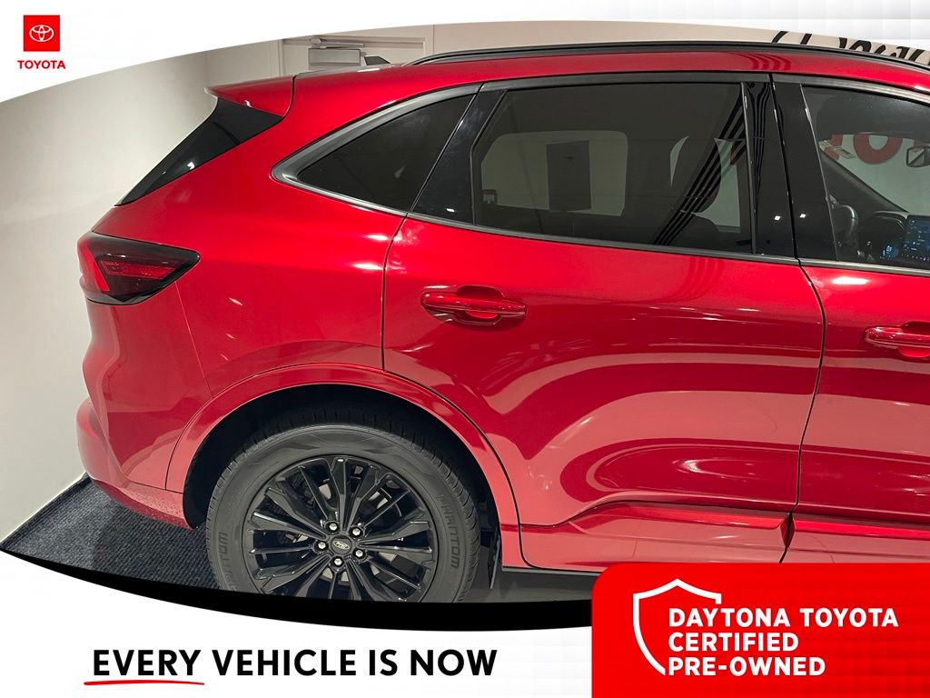 Used 2023 Ford Escape SUV