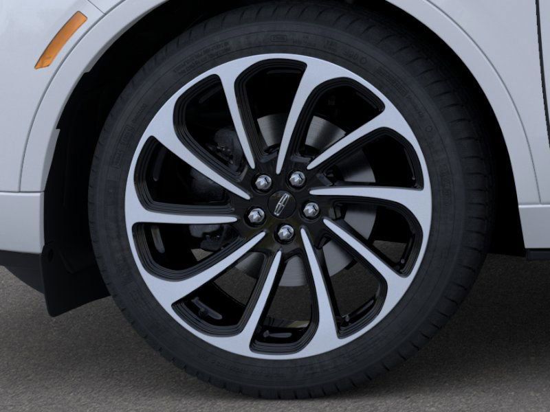 Thumbnail: 2026 Lincoln Nautilus - 19