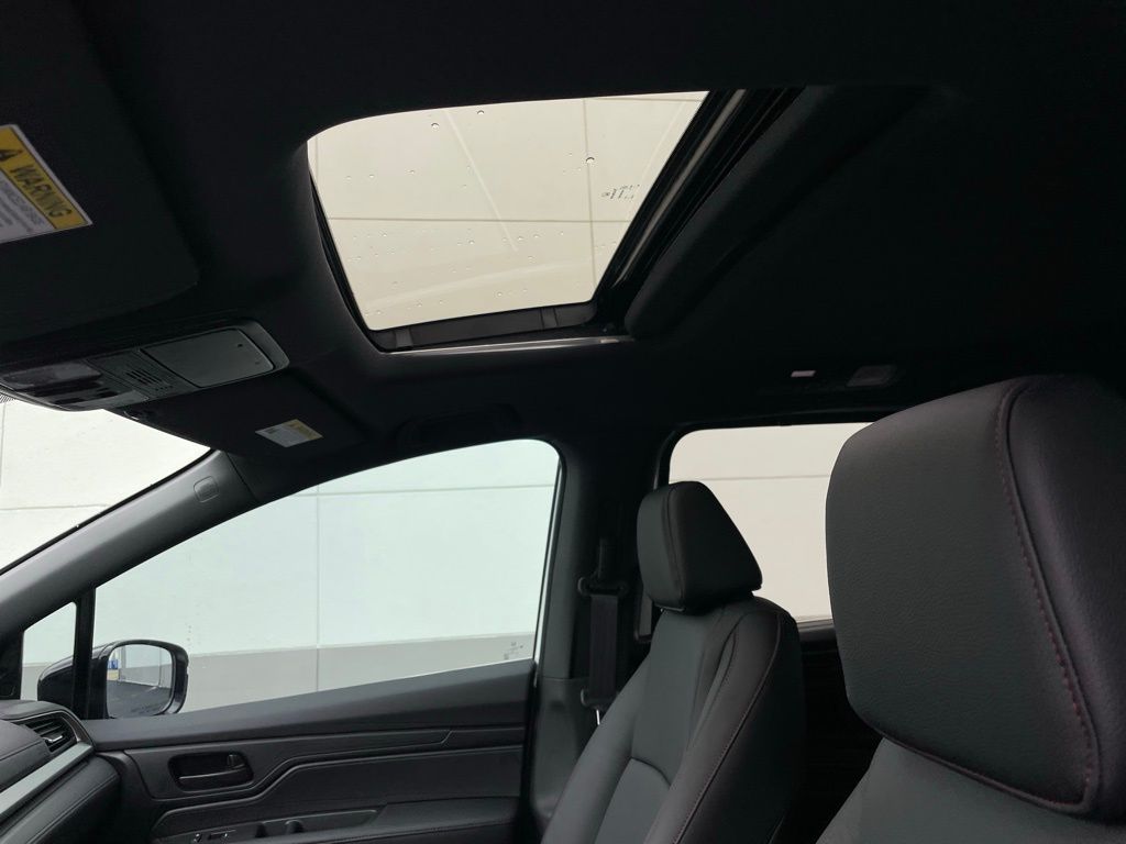 Thumbnail: 2026 Honda Odyssey - 29