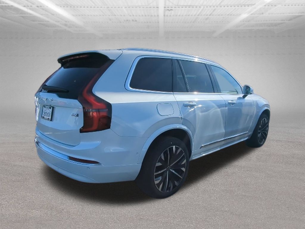 2026 Volvo XC90 Ultra - Photo 8