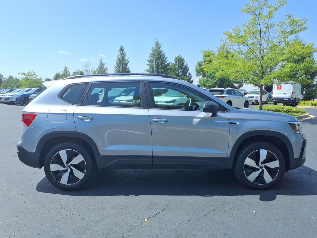 Certified Used 2024 Silver Volkswagen 1.5T S image 3