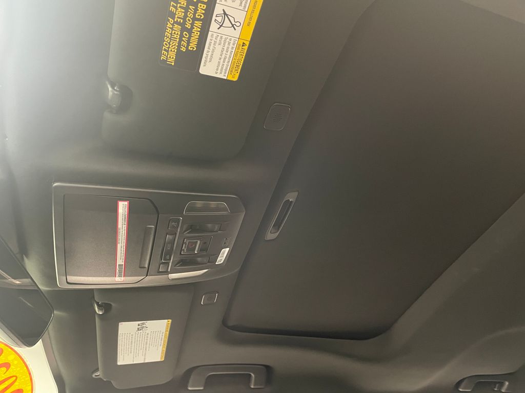 Thumbnail: 2023 Toyota Highlander - 30