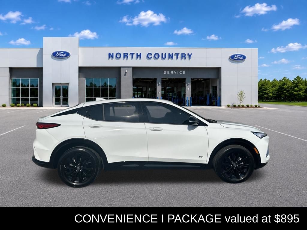 Summit White 2025 Buick Envista SUV / Crossover Front-Wheel Drive 6-Speed Automatic