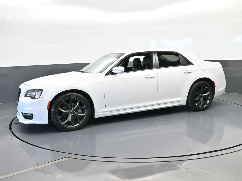 Used 2023 Bright White Clearcoat Chrysler Touring image 2