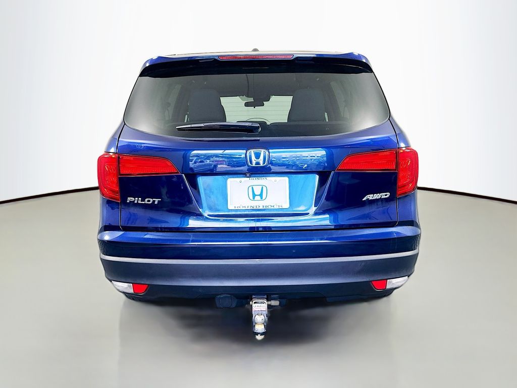 Thumbnail: 2017 Honda Pilot - 6