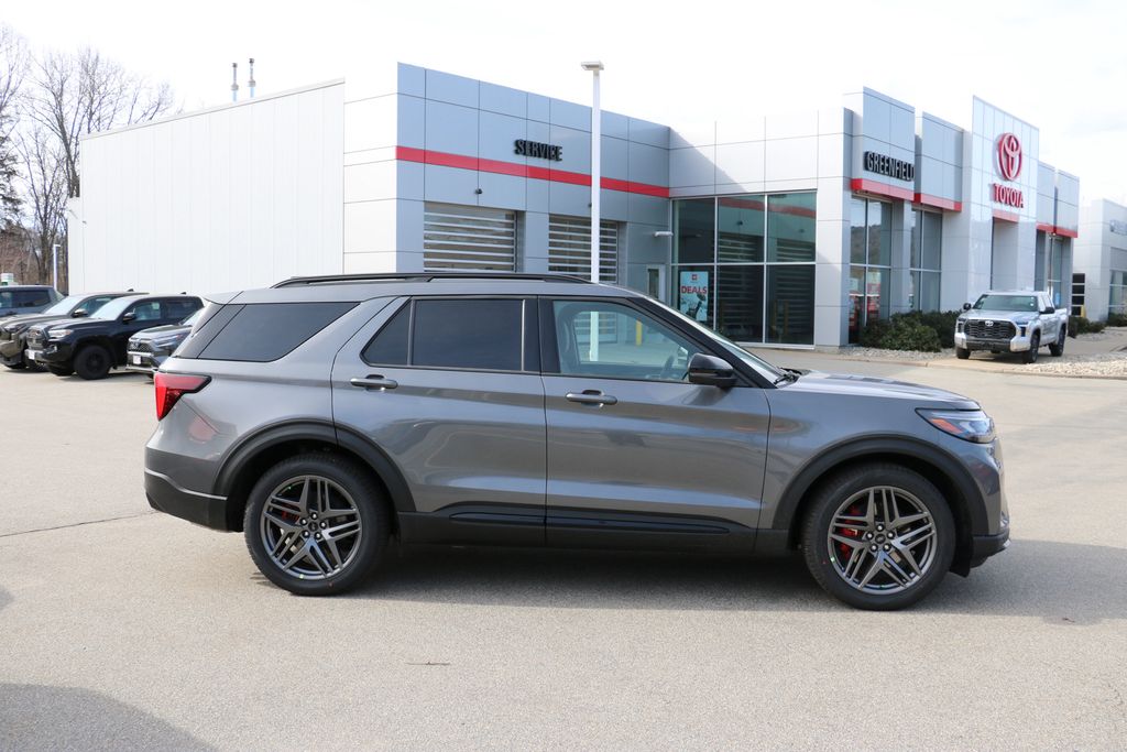 View vehicle photo 2