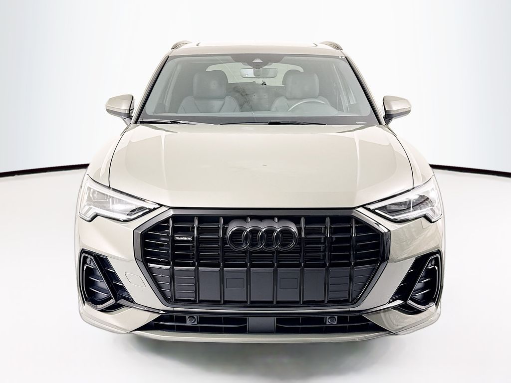 Thumbnail: 2025 Audi Q3 - 2