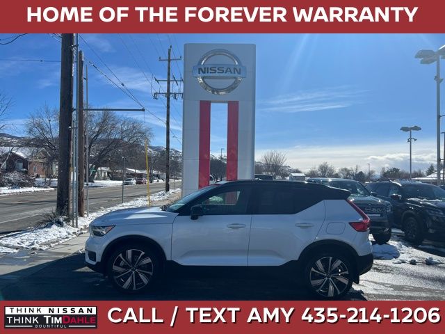 2022 Volvo XC40 Recharge Twin Ultimate eAWD