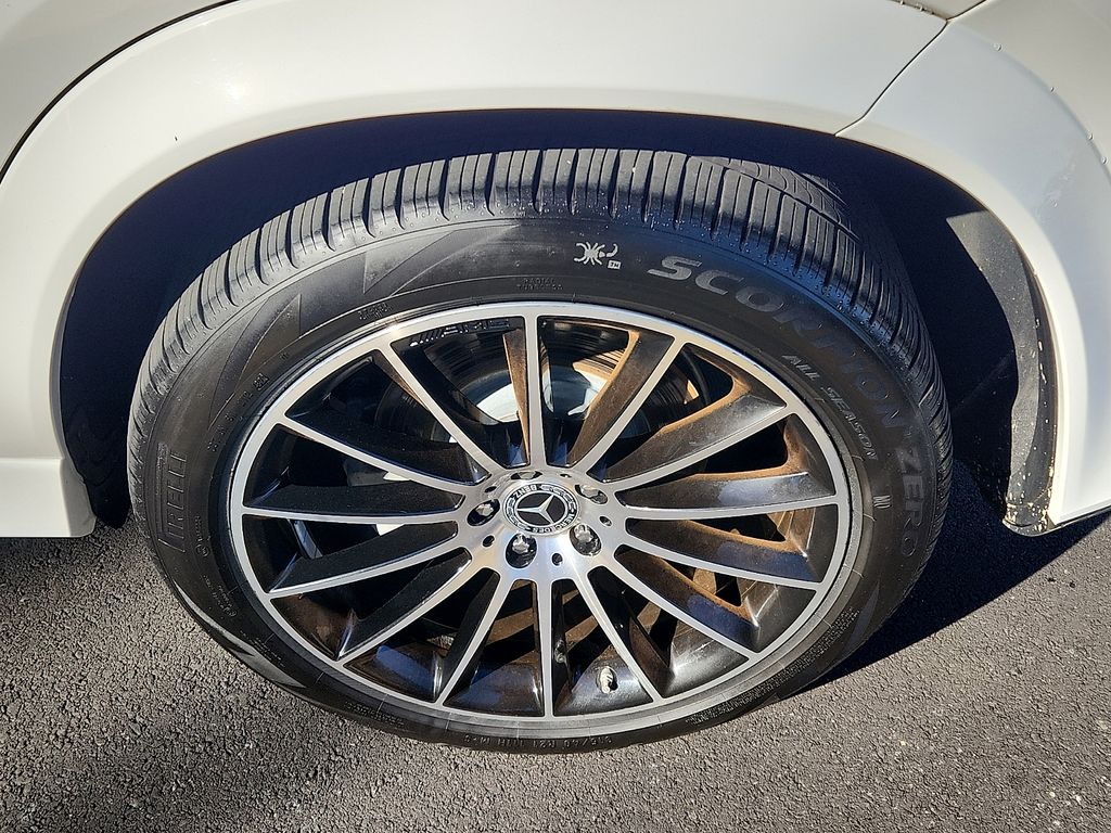 Thumbnail: 2020 Mercedes-Benz GLE - 8