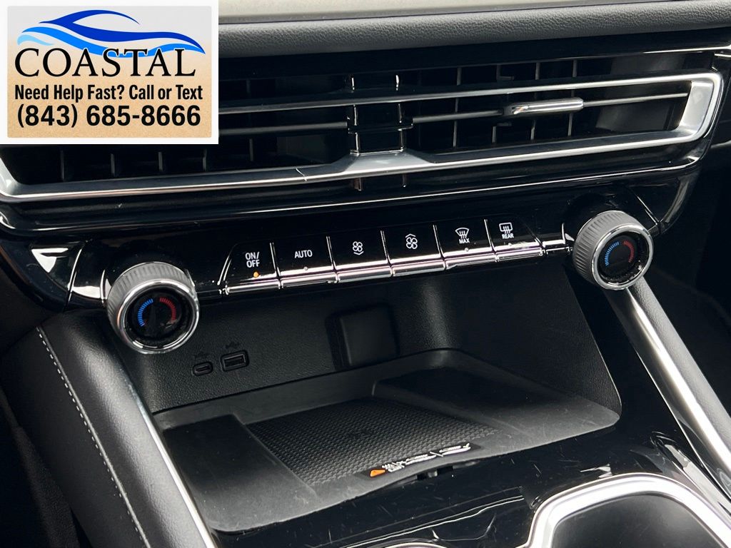 2025 Chevrolet Traverse LT Black at Bob Mills Chevrolet