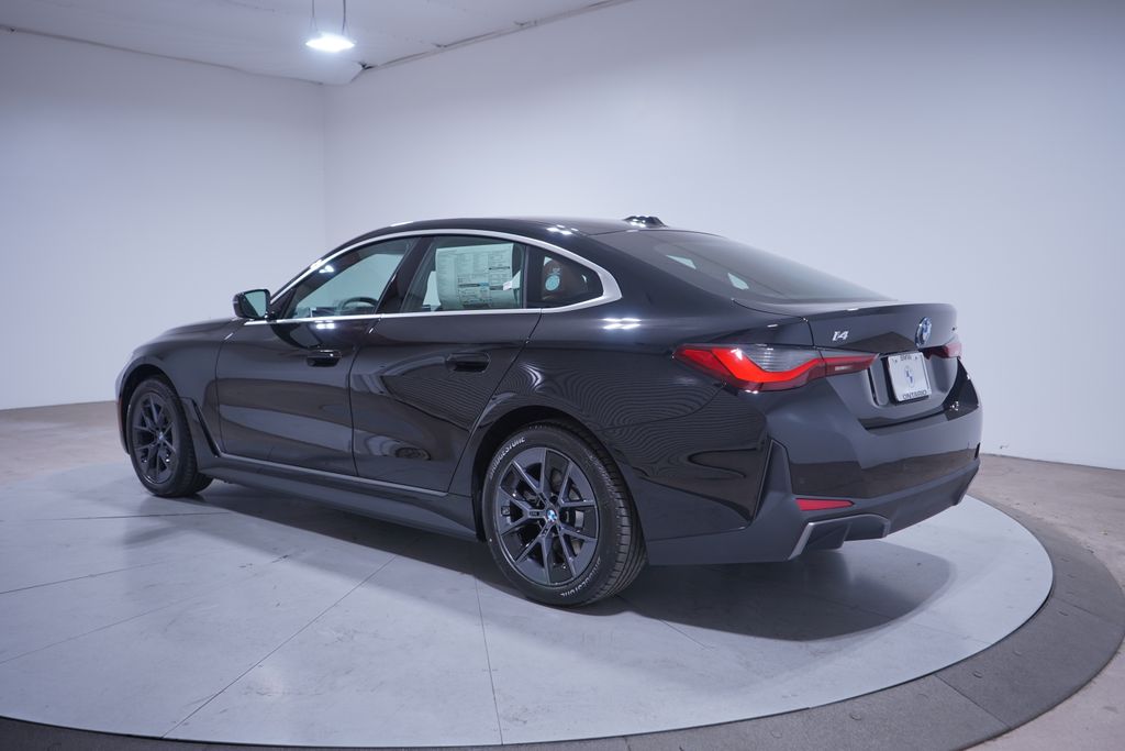 Thumbnail: 2025 BMW i4 - 3