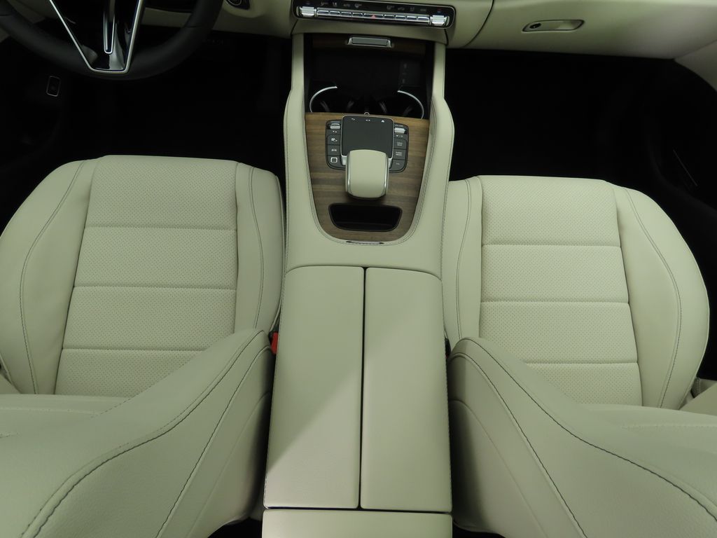 Thumbnail: 2026 Mercedes-Benz GLE - 18