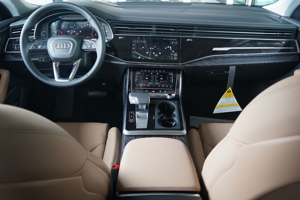 Thumbnail: 2026 Audi Q8 - 9
