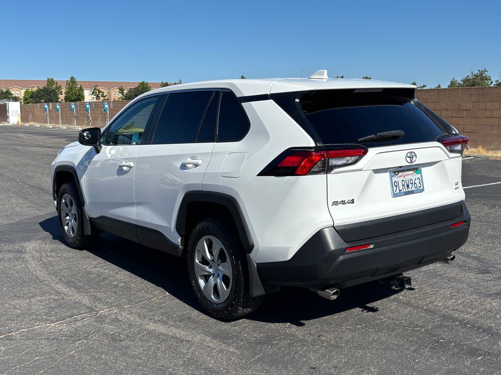 Thumbnail: 2022 Toyota RAV4 - 7