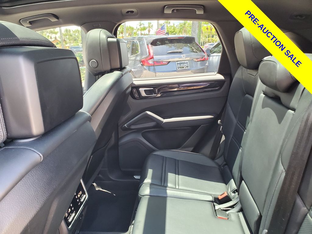 Used 2023 Porsche Cayenne SUV