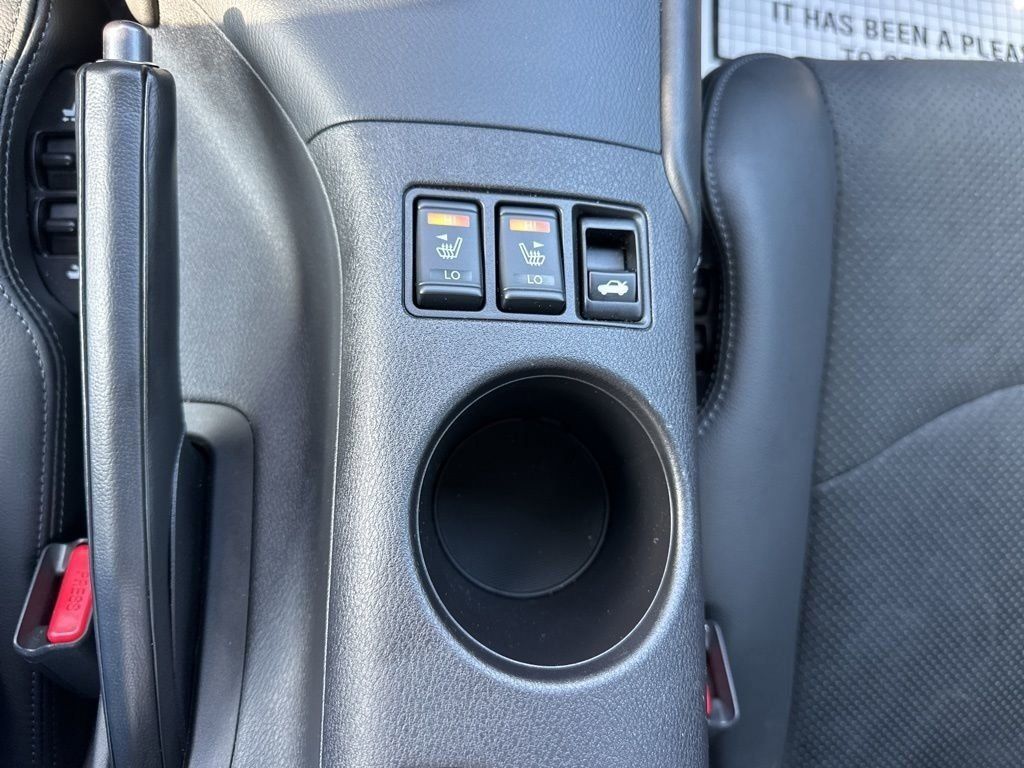 2024 Everest White Pearl Tricoat/Super Black Nissan Z Performance RWD Coupe
