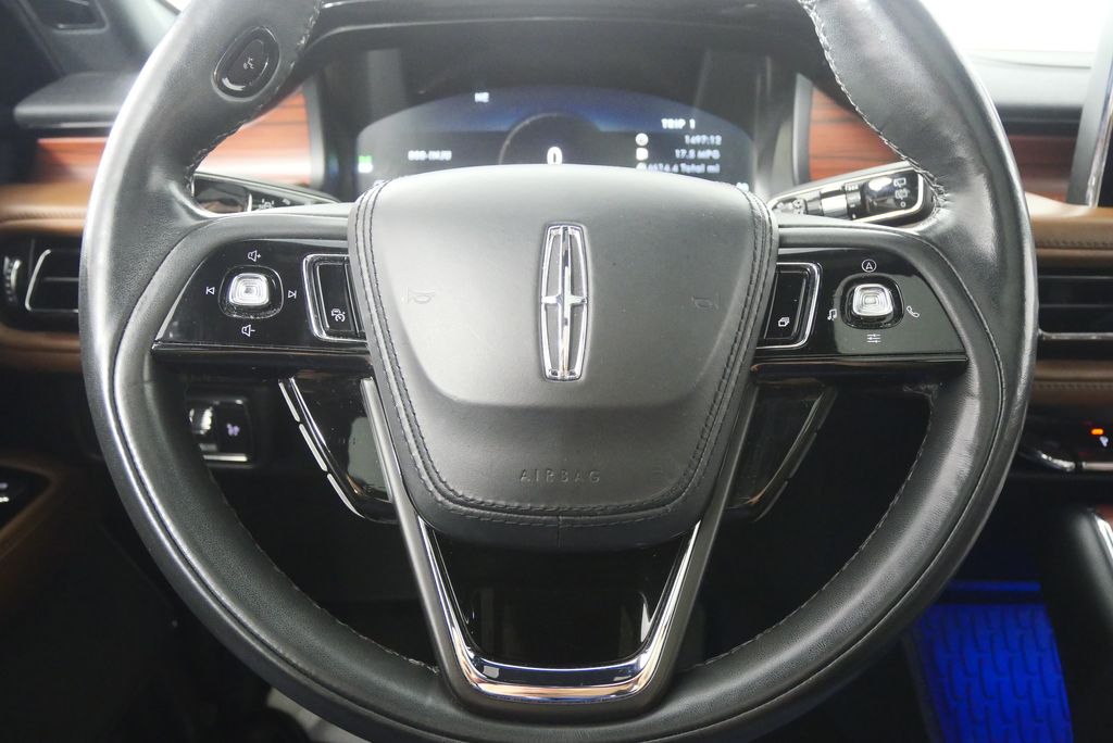 Thumbnail: 2022 Lincoln Aviator - 22