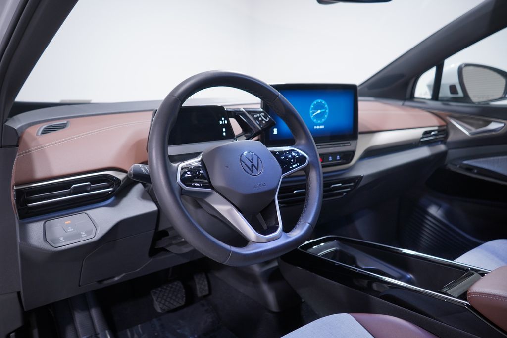 Thumbnail: 2023 Volkswagen ID.4 - 6