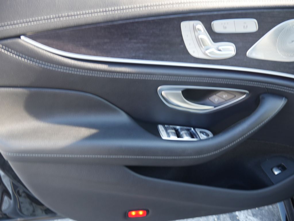 Thumbnail: 2023 Mercedes-Benz AMG GT - 18