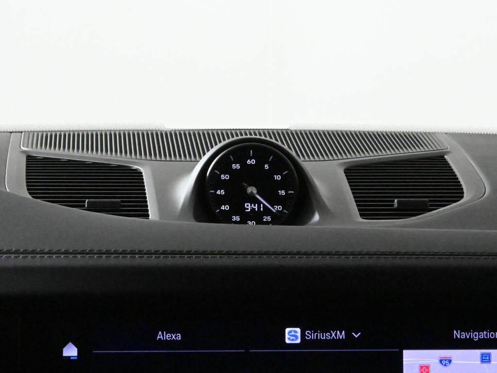 Thumbnail: 2026 Porsche Cayenne - 21