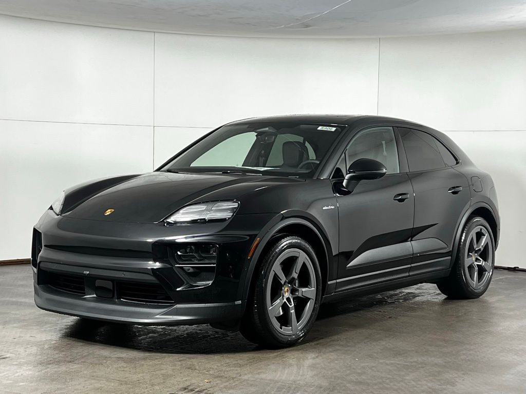 2026 Porsche Macan Electric 4