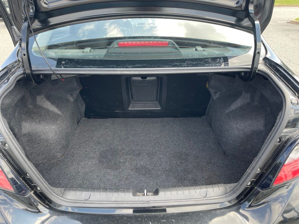 Used 2022 Black Mitsubishi SE image 20