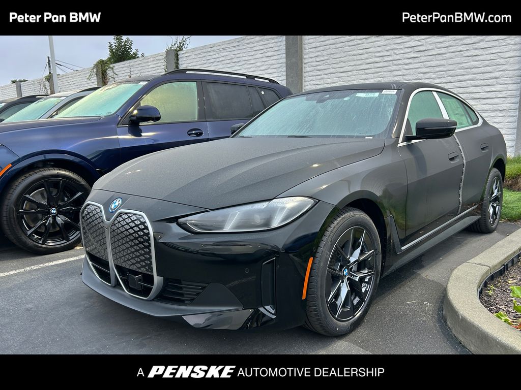 Thumbnail: 2025 BMW i4 - 1