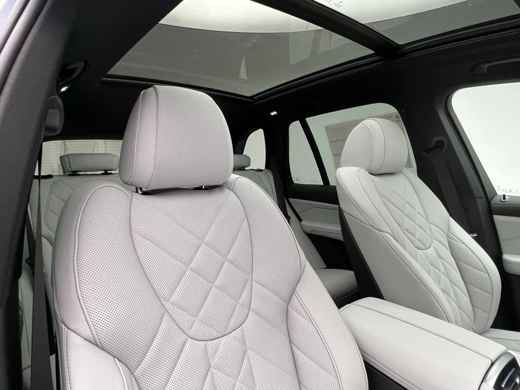 Thumbnail: 2026 BMW X5 - 7