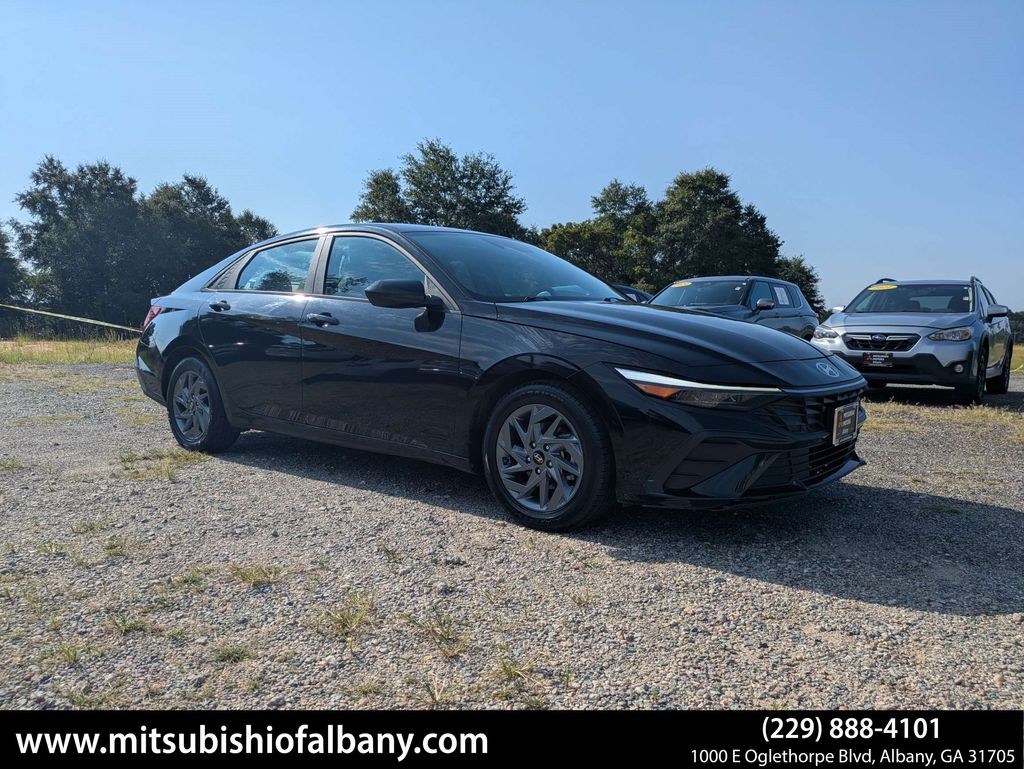 2024 Hyundai Elantra SEL