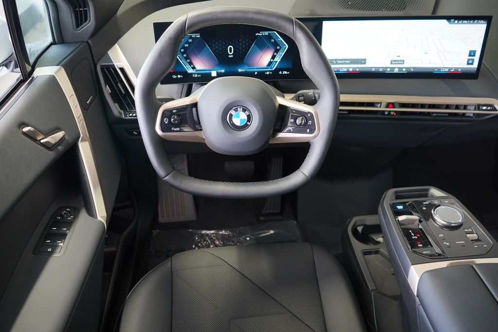Thumbnail: 2026 BMW iX - 15