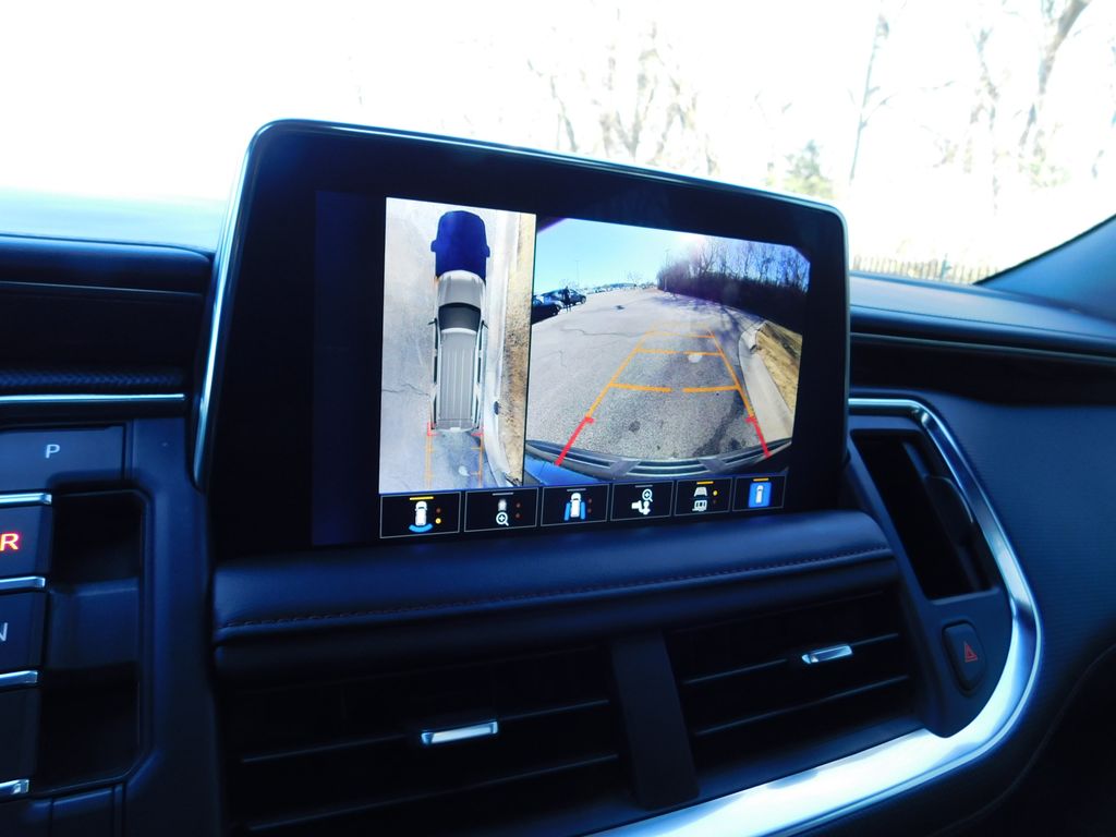 Thumbnail: 2023 Chevrolet Tahoe - 7