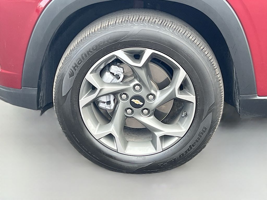 Used 2025 Red Chevrolet LT image 30