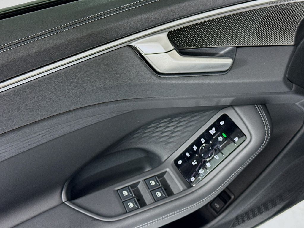 Thumbnail: 2026 Audi A6 - 25
