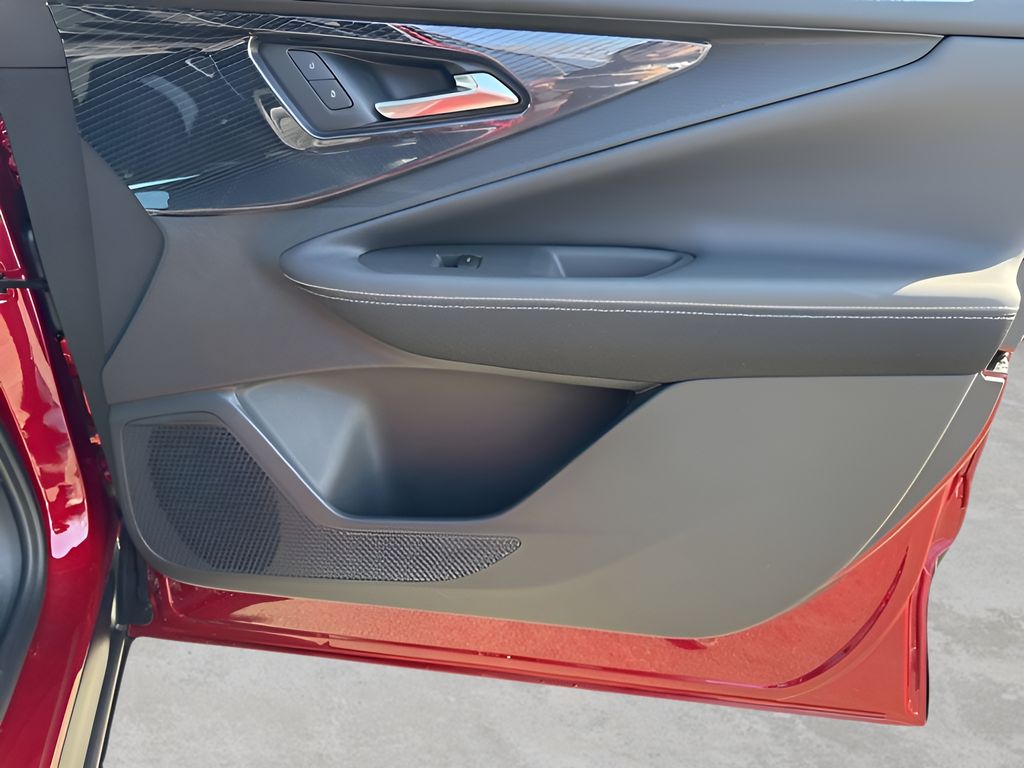 2025 Chevrolet Blazer EV LT - Photo 31