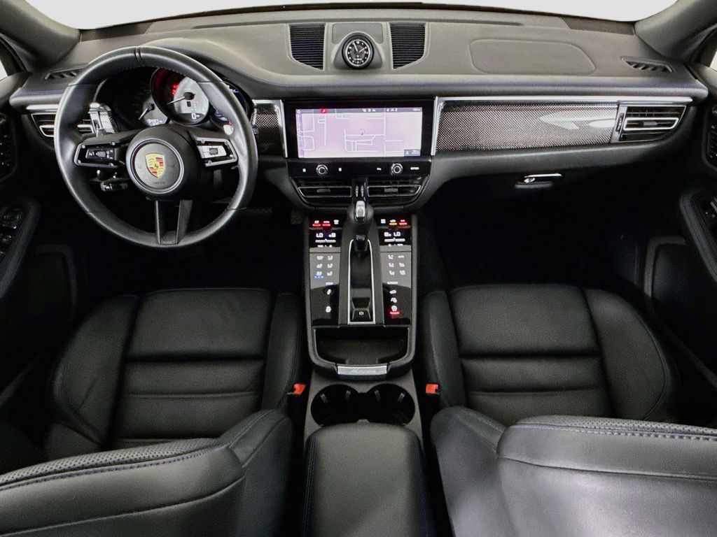 Thumbnail: 2023 Porsche Macan - 13