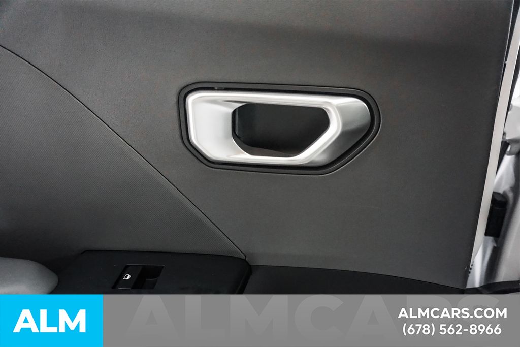 Used 2025 White Kia LXS image 49