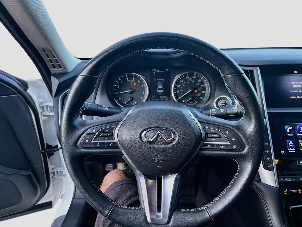 Used 2021 White INFINITI 3.0t LUXE image 11