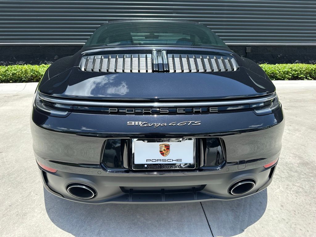 Thumbnail: 2023 Porsche 911 - 12
