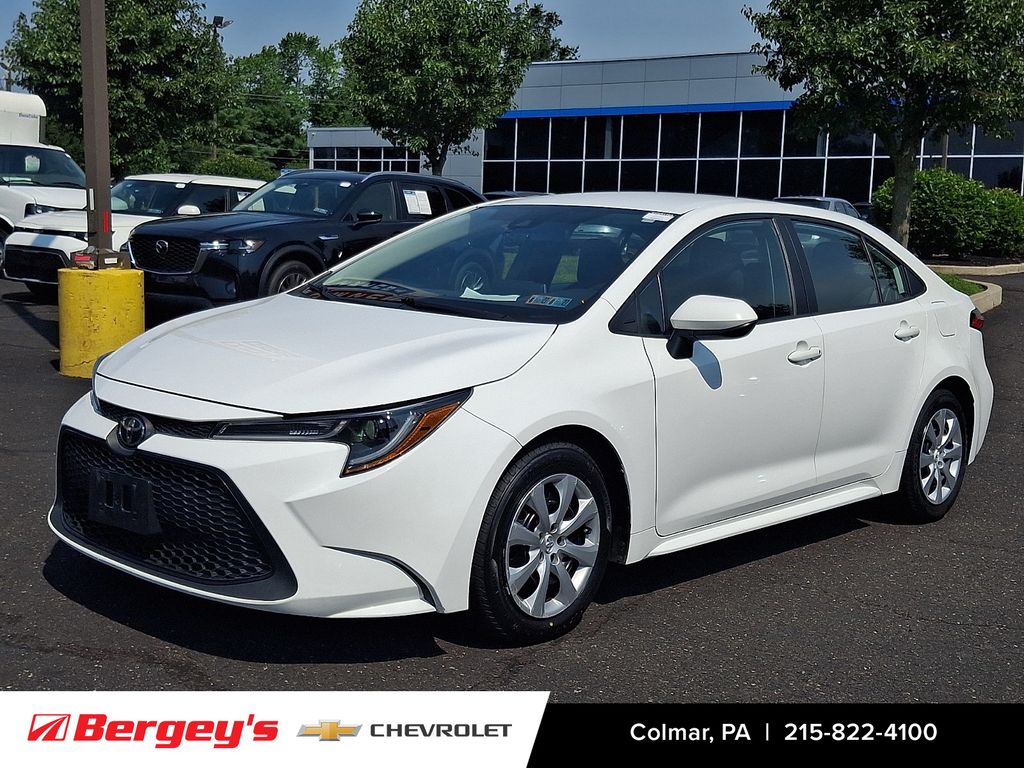 Super White 2021 Toyota Corolla Sedan Front-Wheel Drive Continuously Variable Transmission