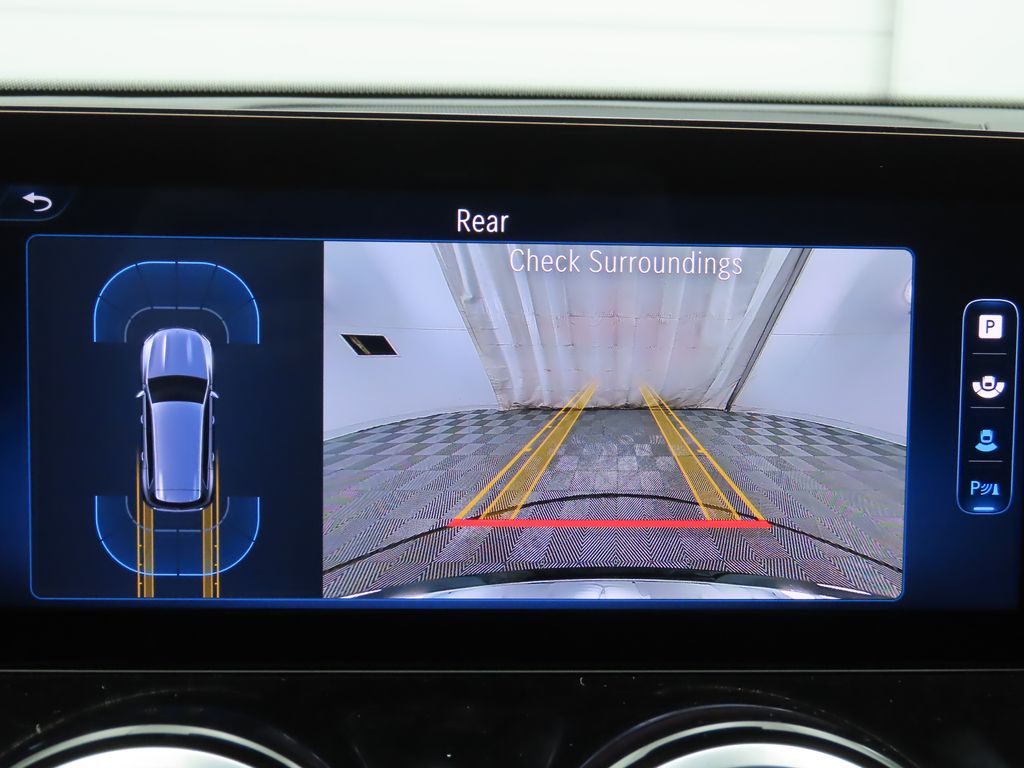 Thumbnail: 2025 Mercedes-Benz GLB - 15