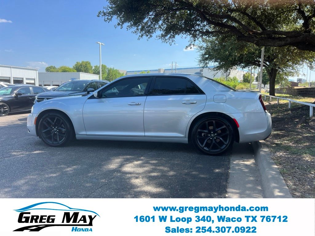 2022 Chrysler 300 S - 3