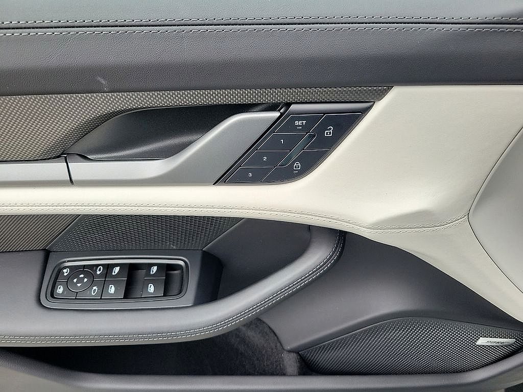 Thumbnail: 2025 Porsche Taycan - 13