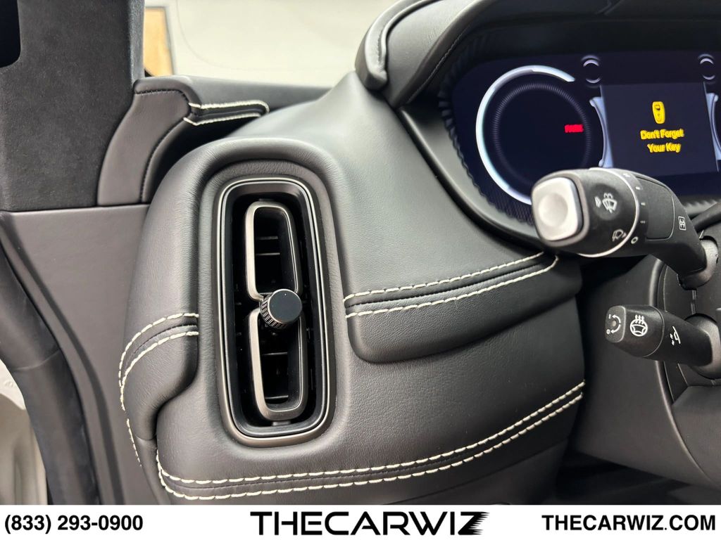 2021 Aston Martin DBX