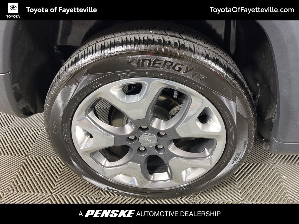 Thumbnail: 2020 Jeep Compass - 16