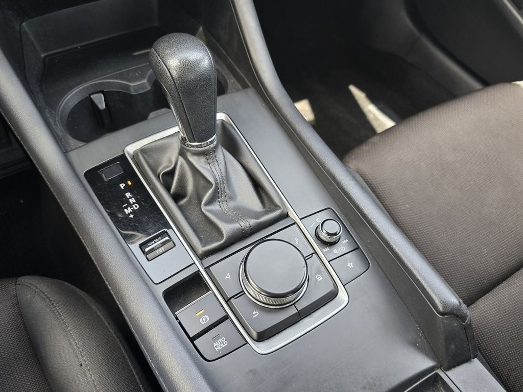 Used 2022 White Mazda 2.5 S image 26