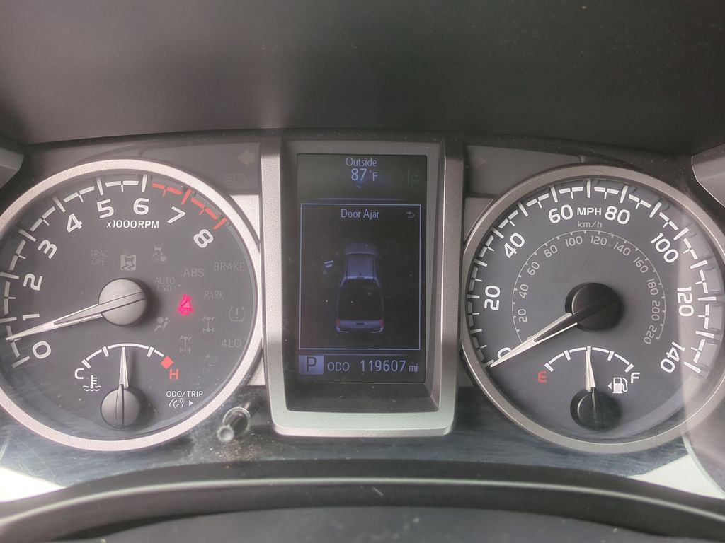 2020 Toyota Tacoma SR5 V6