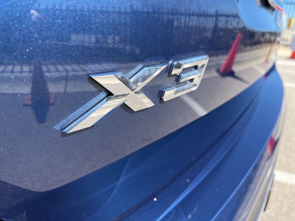 Thumbnail: 2021 BMW X3 - 8