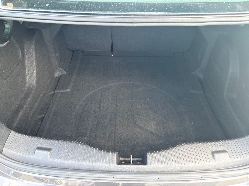 Used 2017 Gray Chevrolet LT image 26